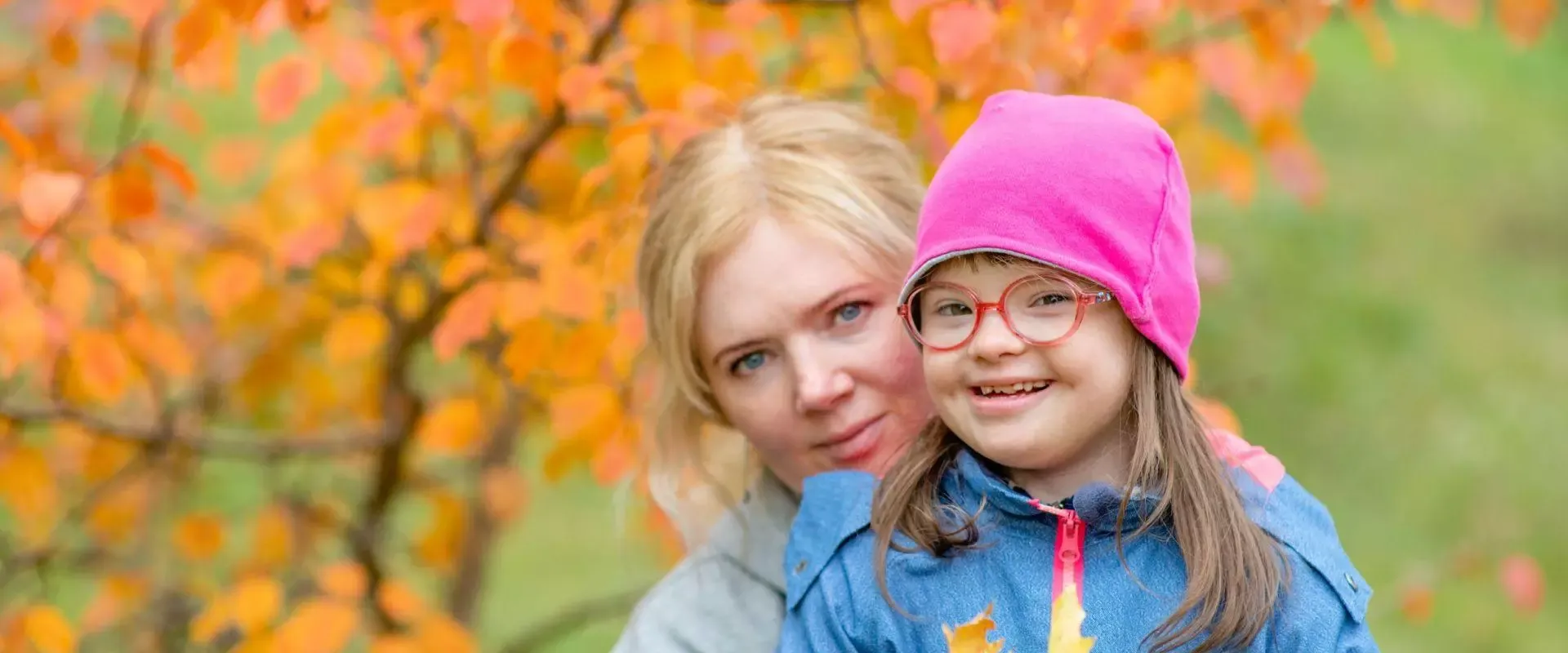 Bild einer Mutter mit behindertem Kind