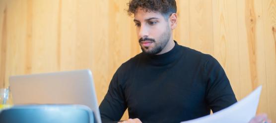 Foto: Ein rechtlicher Betreuer bei der Arbet